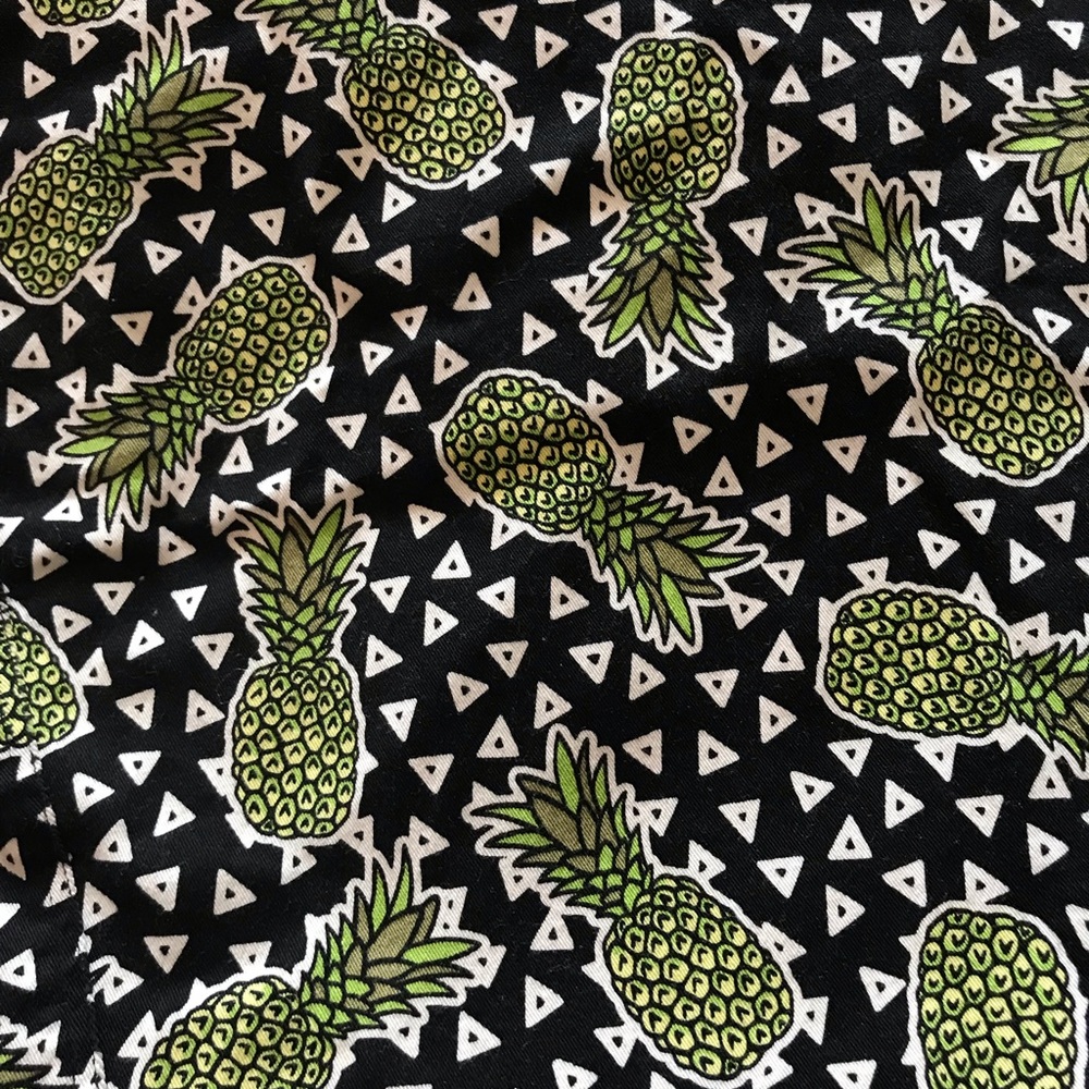 Pineapple Print Mini Skirt - Picture 2 of 3